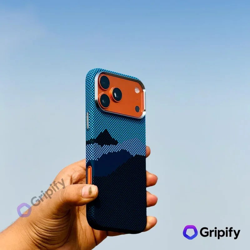 Luxo Carbon Fiber Texture MagSafe Case for iPhone 17 Pro Max - Mountain Blue - Image 3