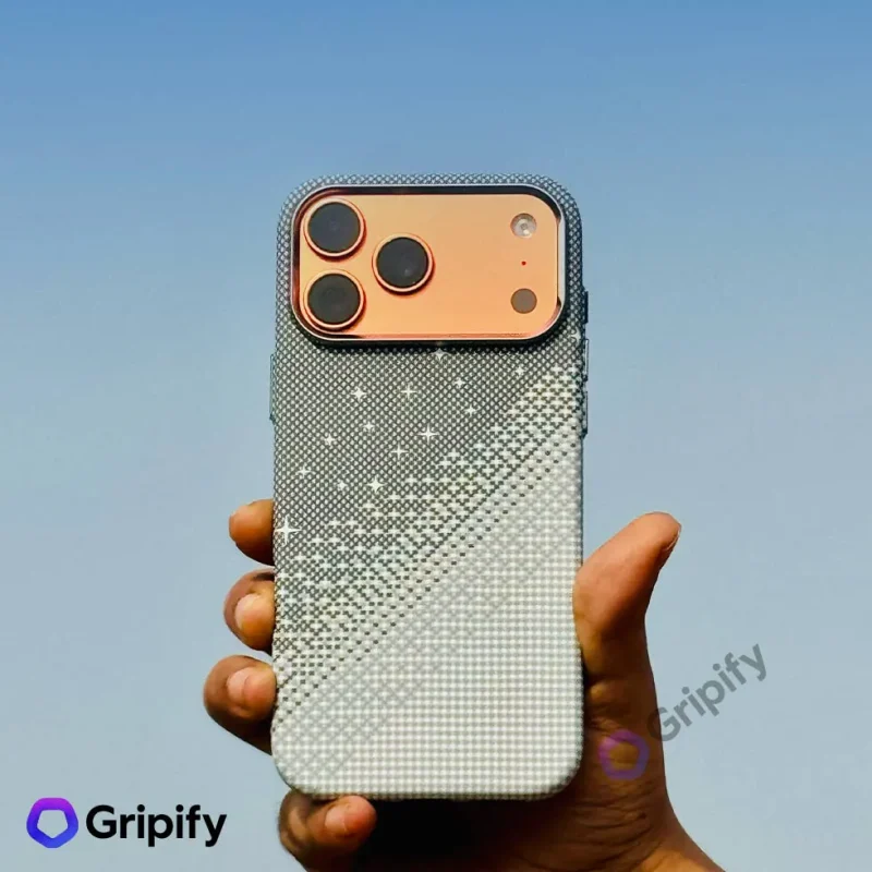 Carbon Fiber Texture MagSafe Case - Lunar Silver - Image 2