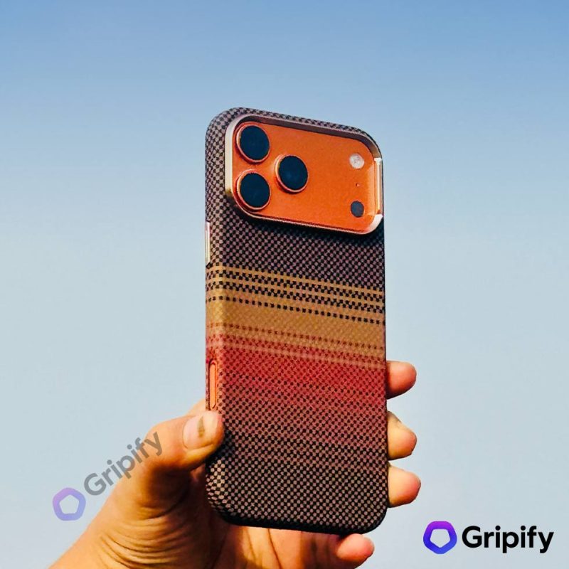 Carbon Fiber Texture MagSafe Case - Sunset - Image 3