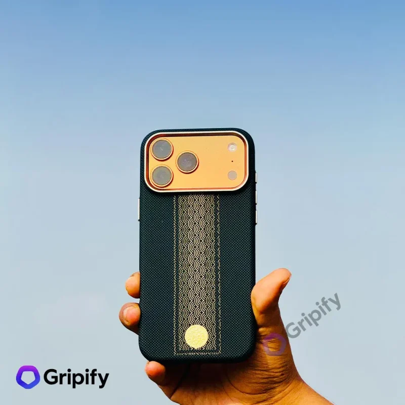 Carbon Fiber Texture MagSafe Case - Golden Weave - Image 3